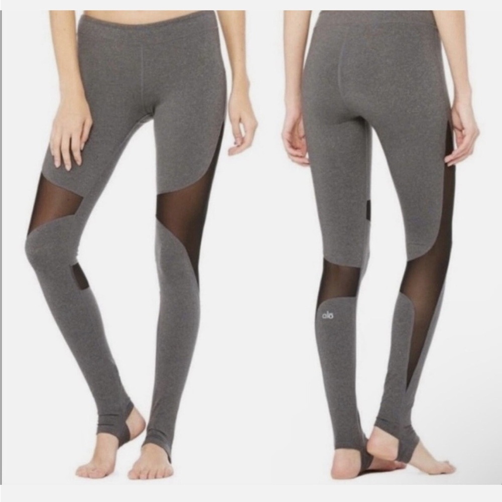 NWOT ALO Yoga Coast Leggings